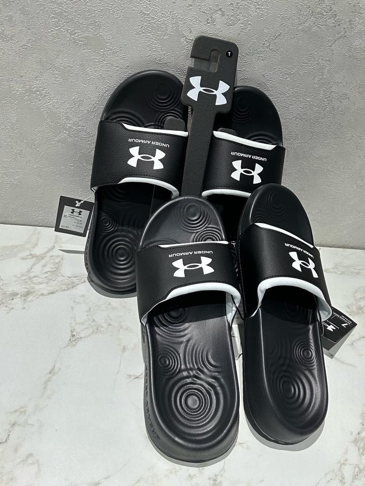Тапочки от Under Armour