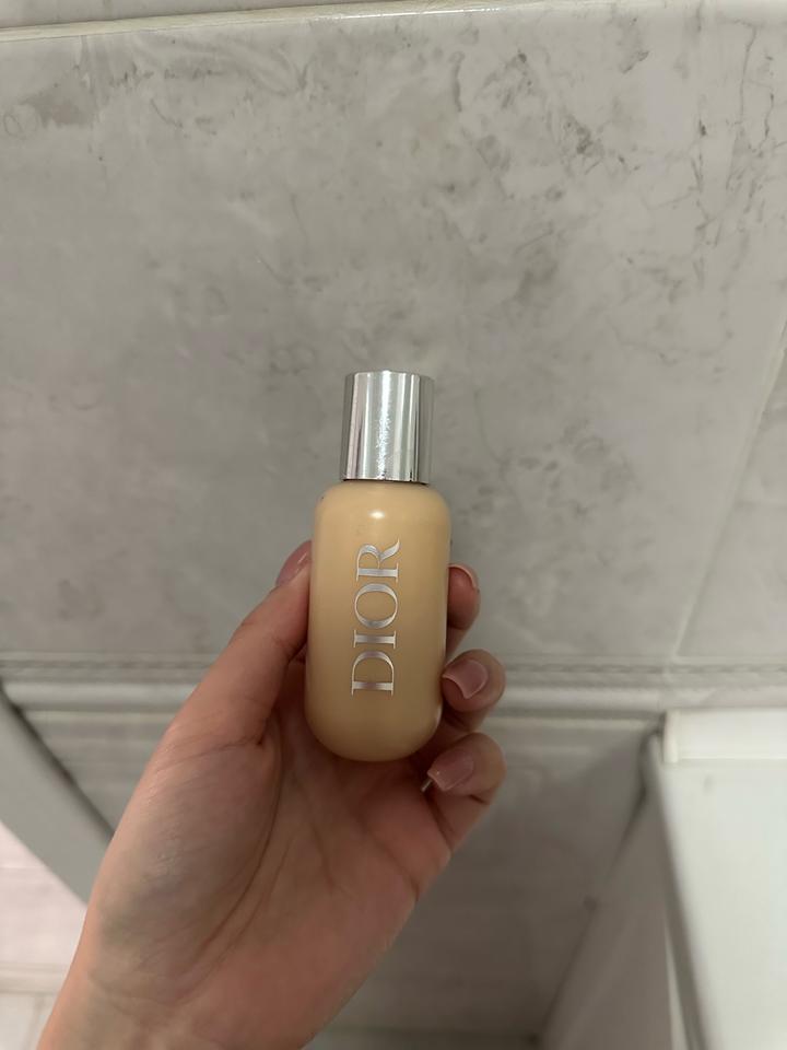 Тональный крем Dior