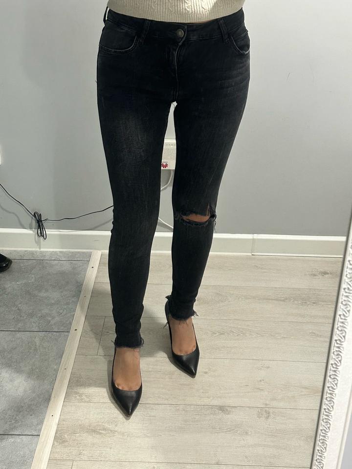 Джинсы Zara