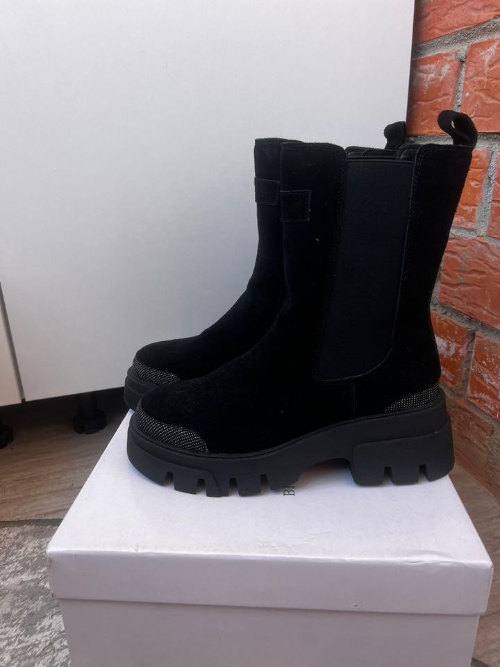 Ботинки новые! замша натуралка