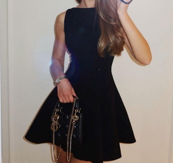 Черное платье ZARA