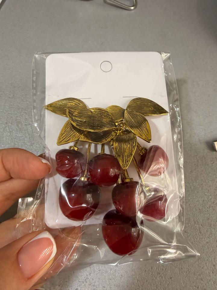 Серьги бижутерия