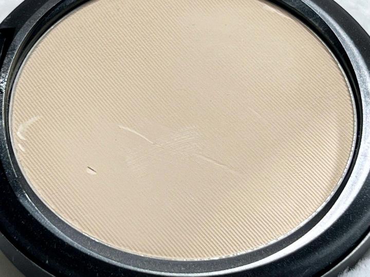 Пудра Mac Studio Fix цвет NC10 оригинал