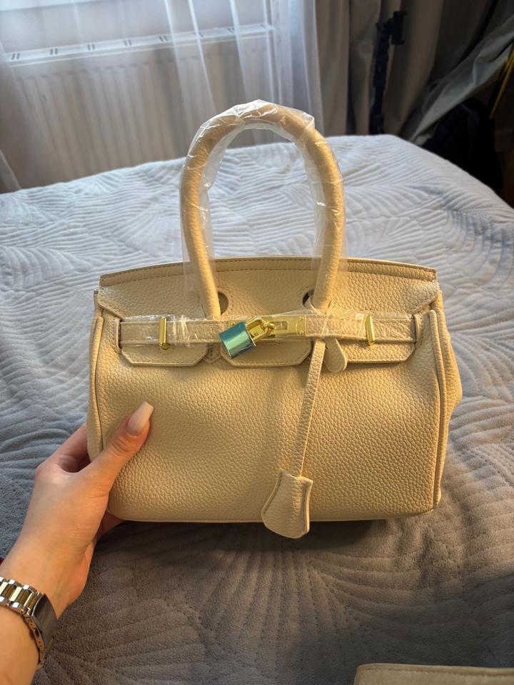 Нурсачи,шанель,баленсиага ,коуч