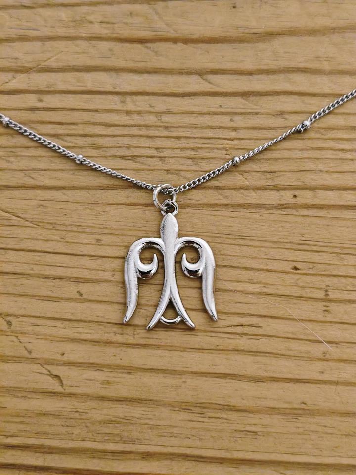 Подвеска и цепочка.