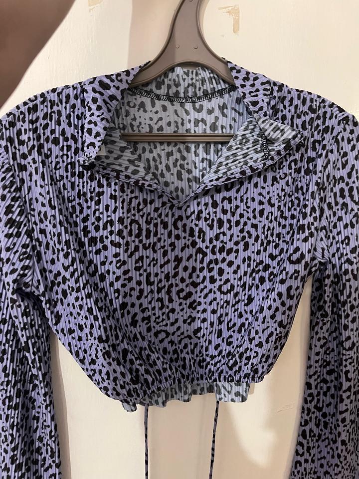 тигровая кофта Bershka