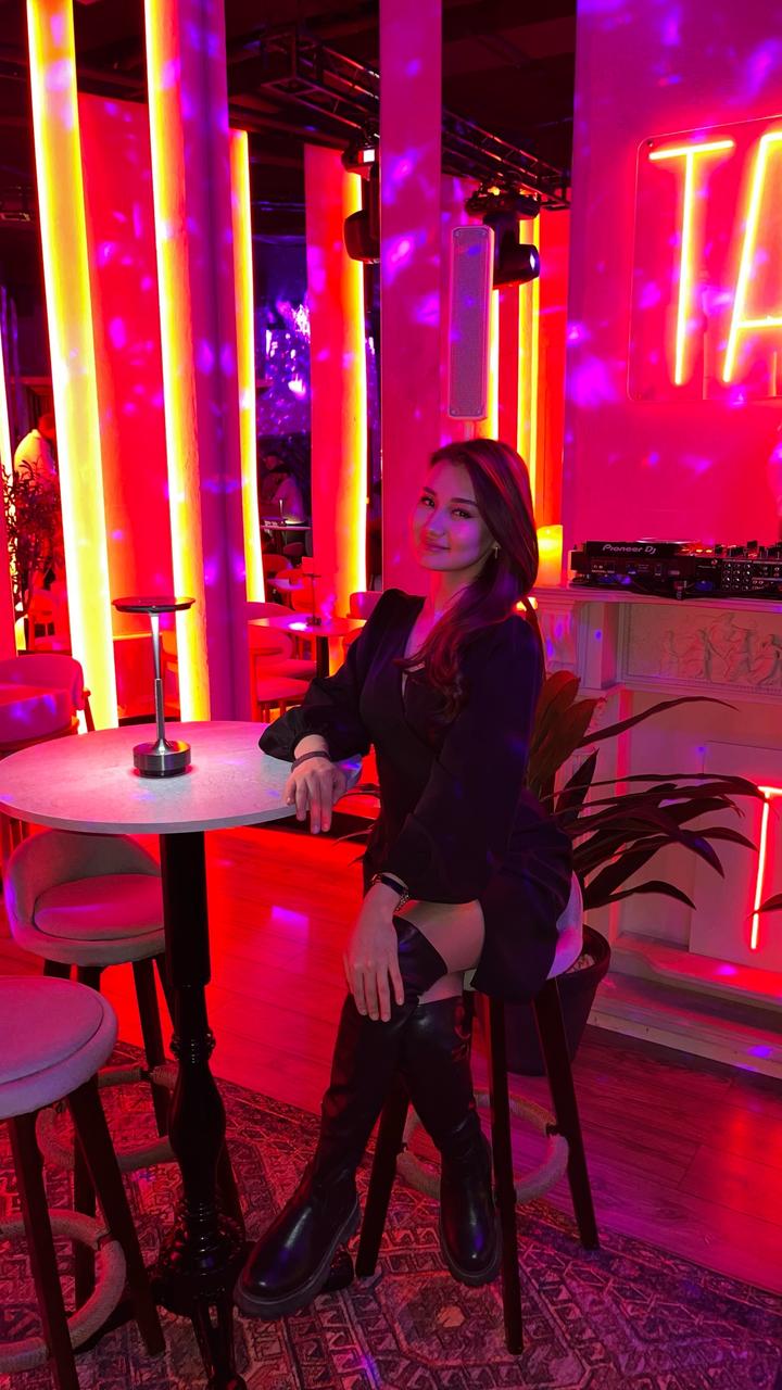 Черное платье