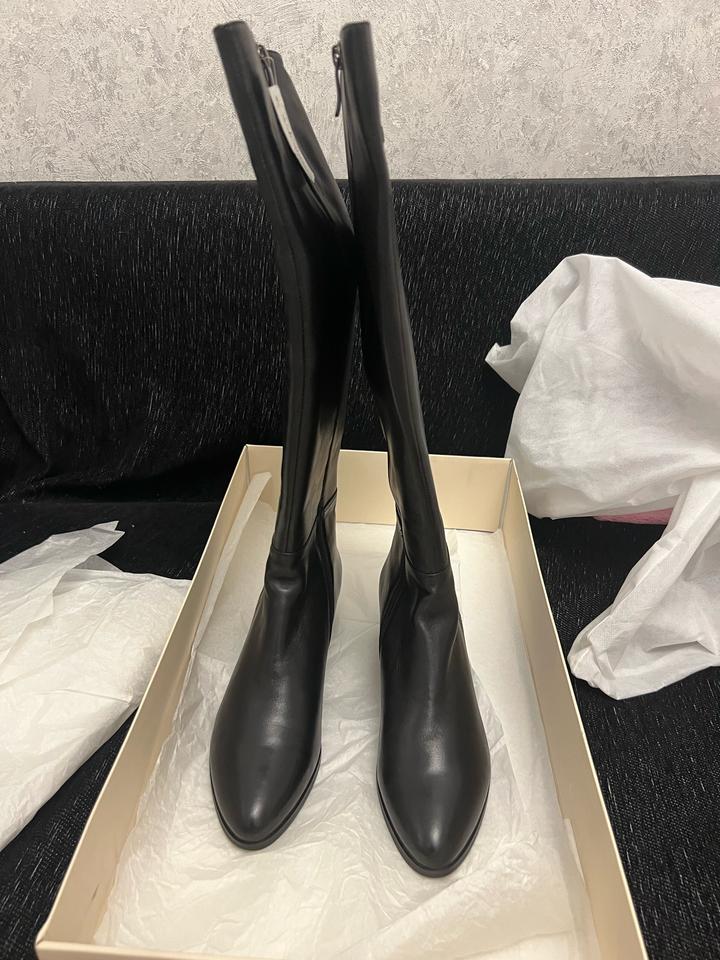 Продаются новые демисезонные сапоги