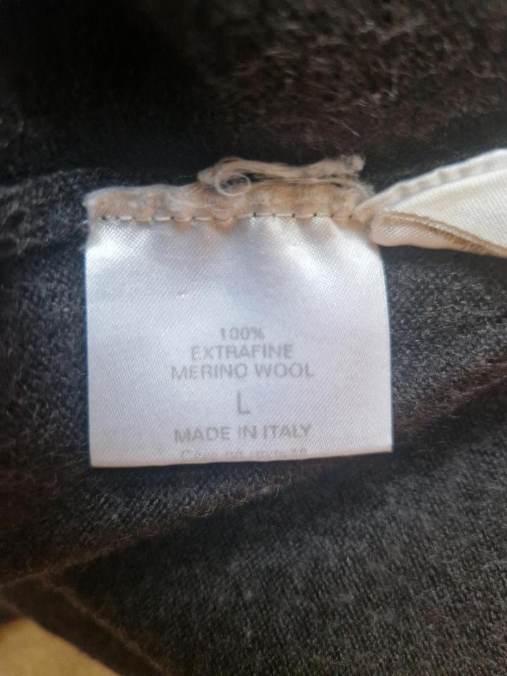 Шерстяной итальянский свитер