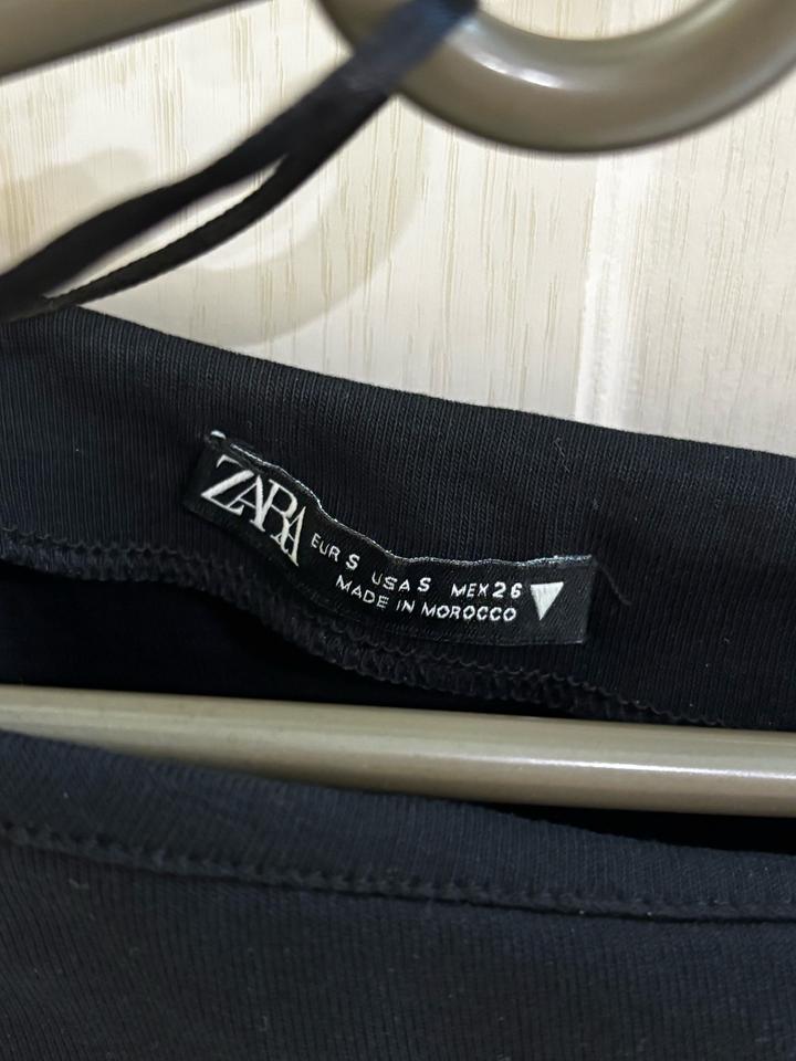 Черное платье Zara