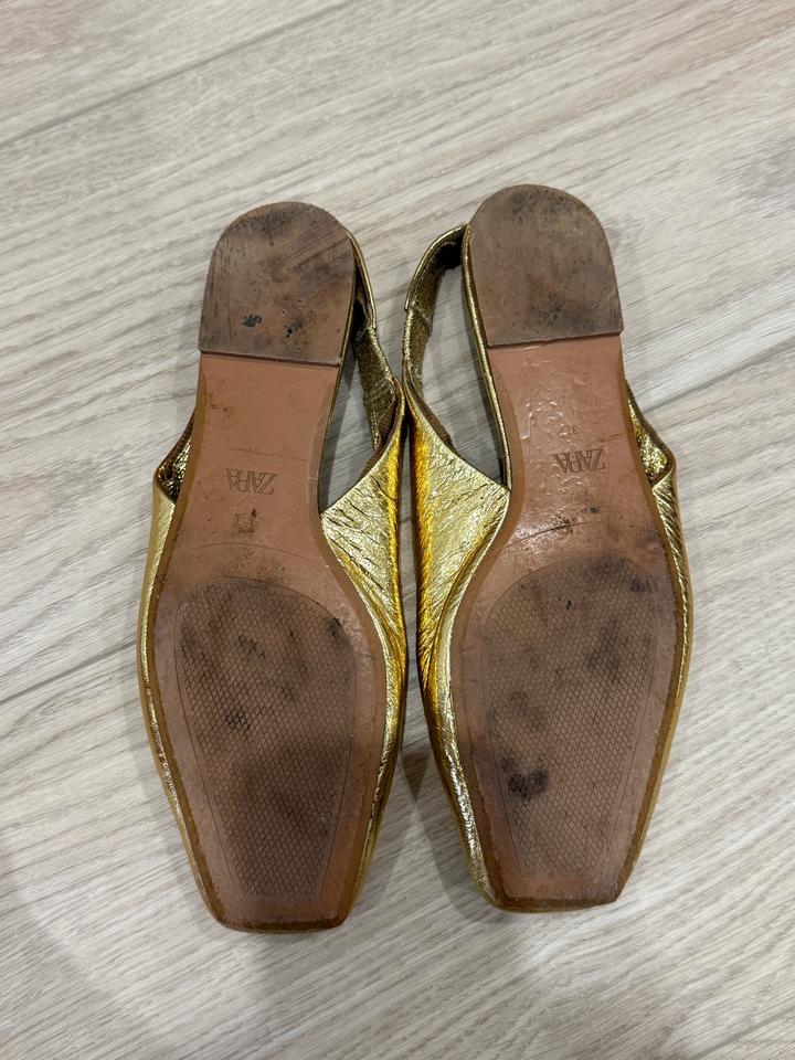 Продам золотистые балетки Zara 37 размер