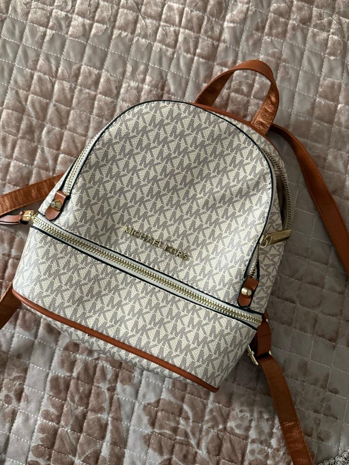 Рюкзак Michael Kors