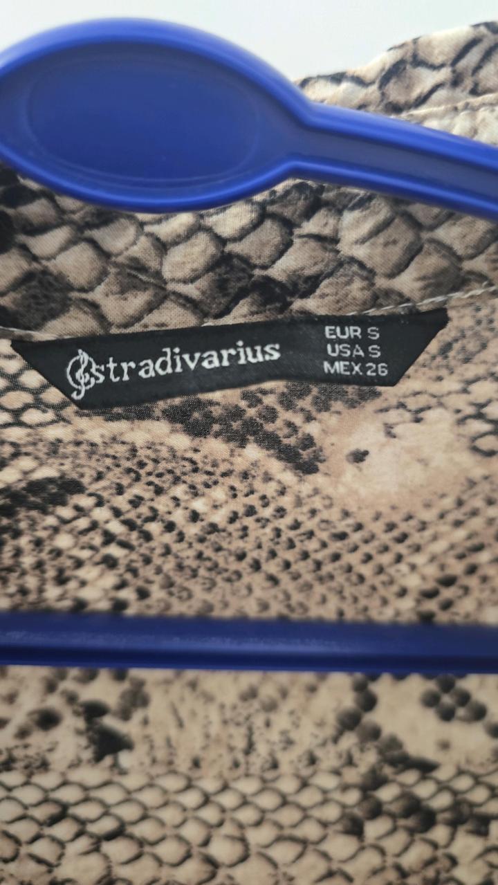 Рубашка Stradivarius S