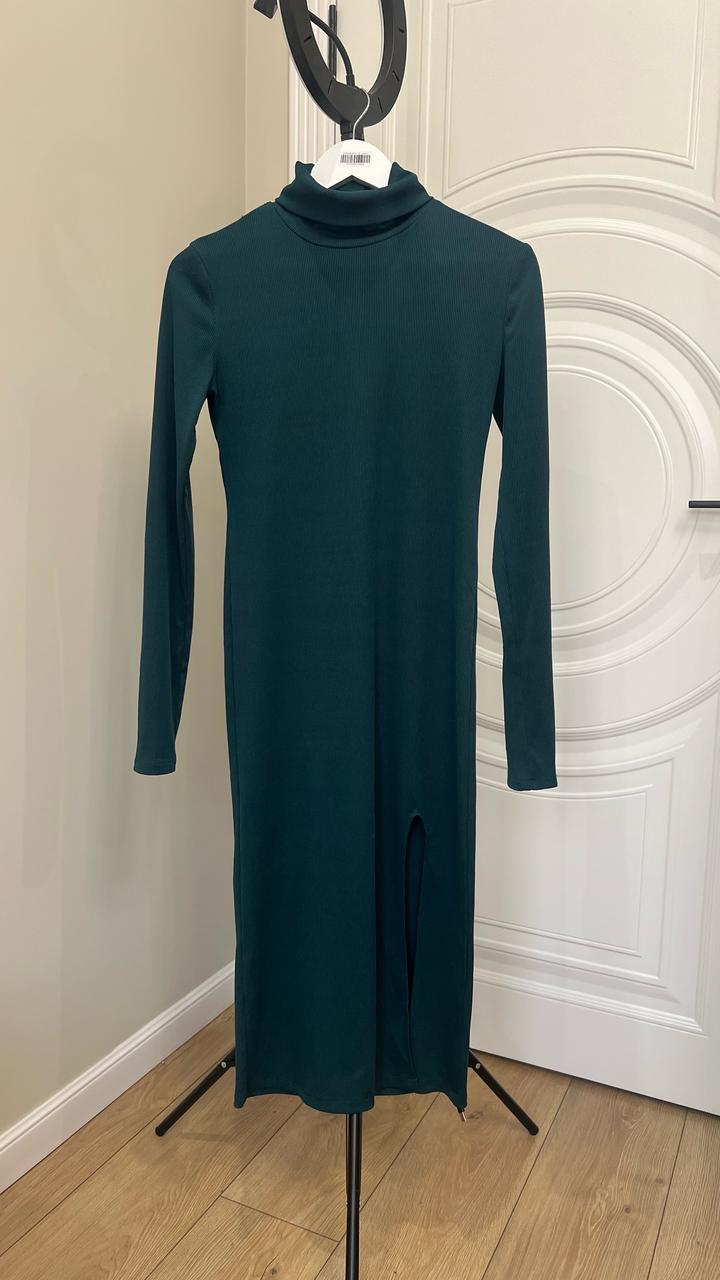 Платье зеленое