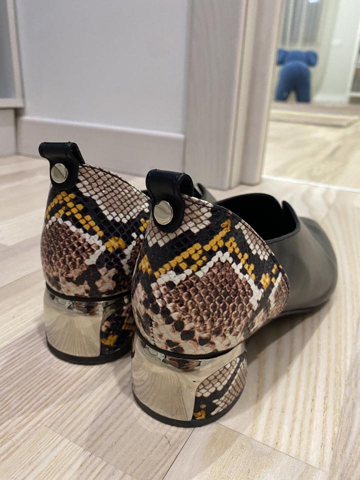 кожаный туфли