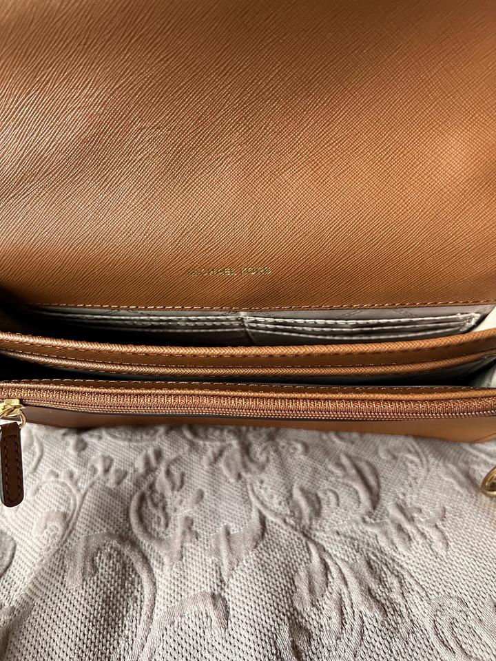 Сумочка через плечо Michael Kors
