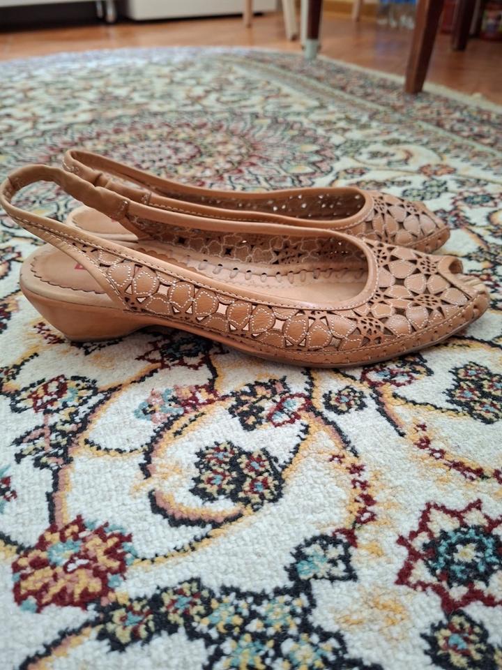 Продам кожаные босоножки Pikolinos,р.41.Испания.