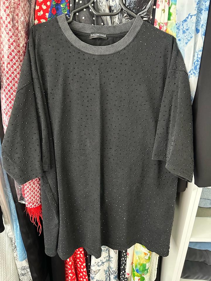 Продам костюм под баленсиага