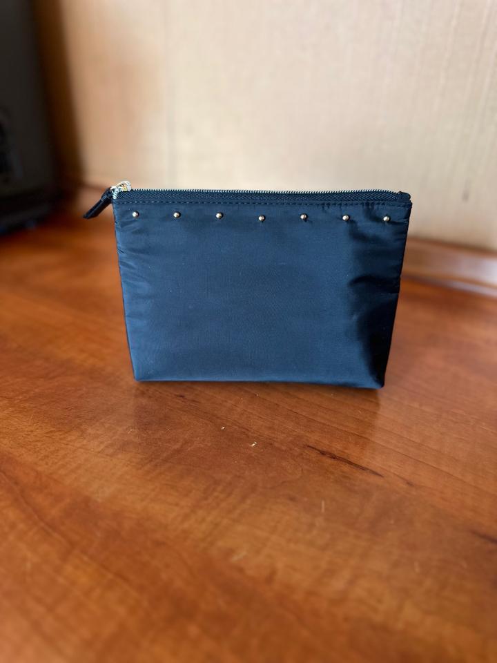 Продам набор косметичек Victoria’s Secret