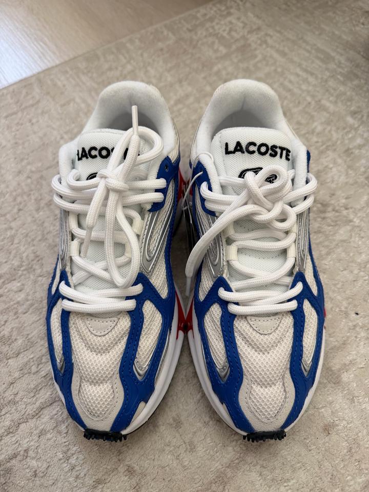 Кроссовки лакосте