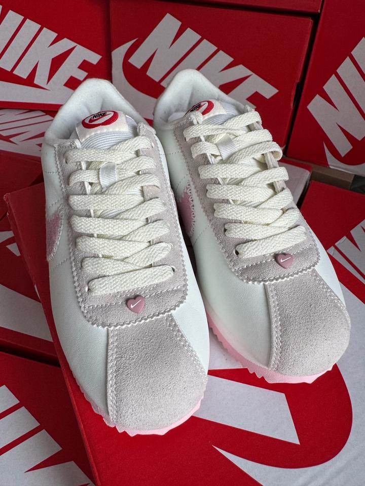 Кроссовки Nike Cortez pink