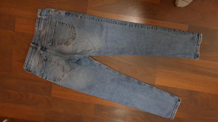 Джинсы
