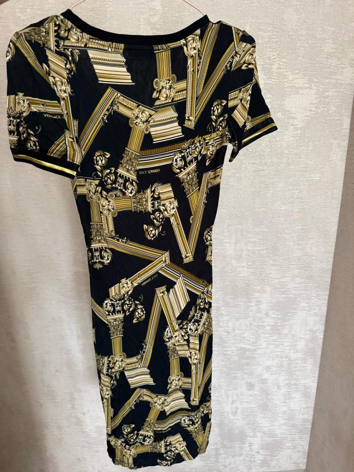 Платье футболка от Versace