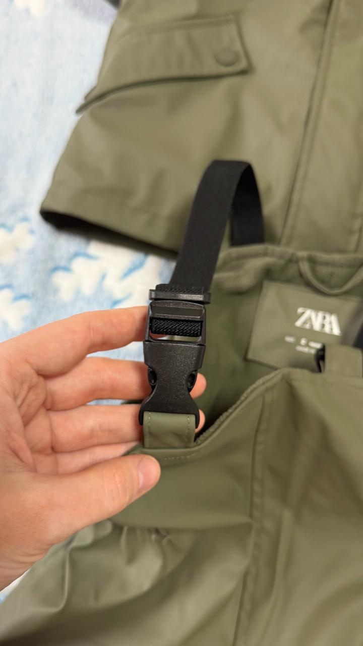 Резиновый детский костюм унисекс Zara