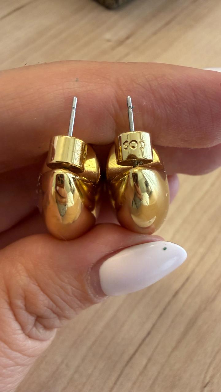 Стильные серьги Cos