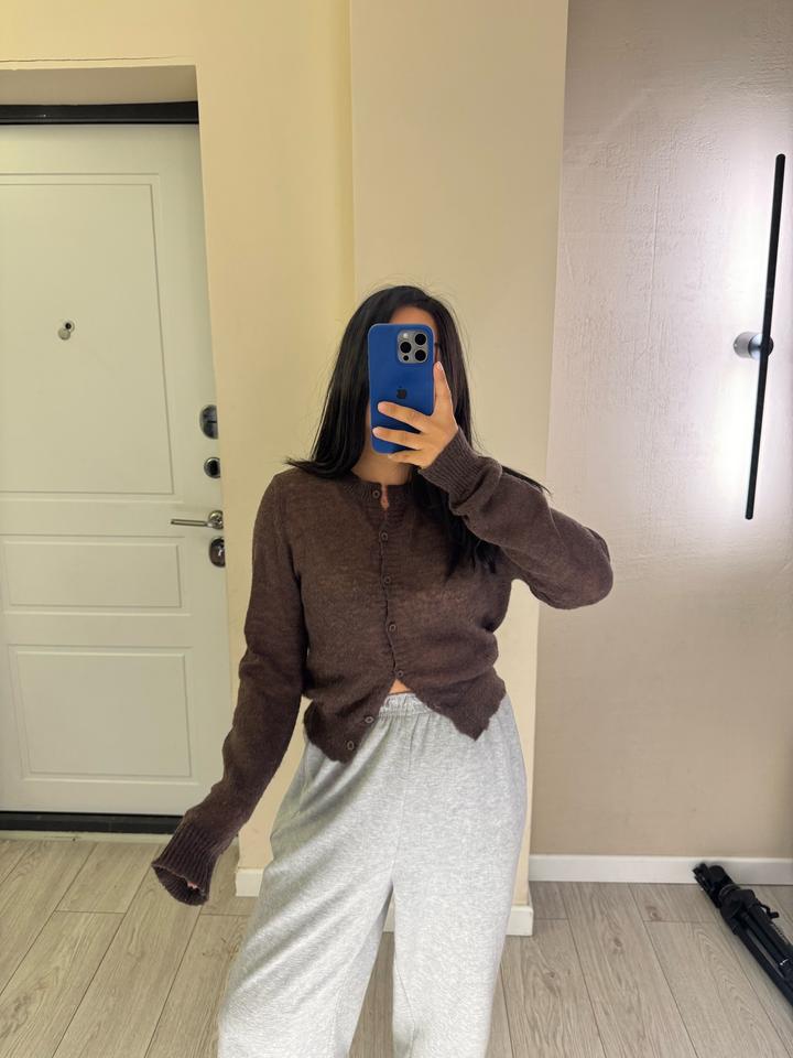 Кофта на пуговицах