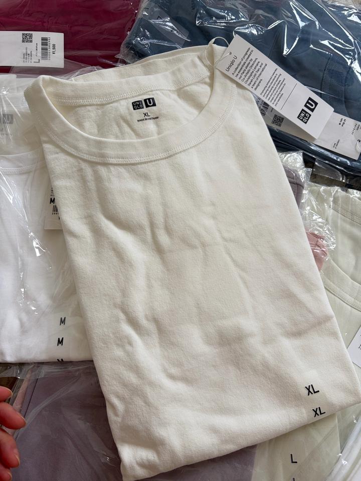 Мужские футболки Uniqlo