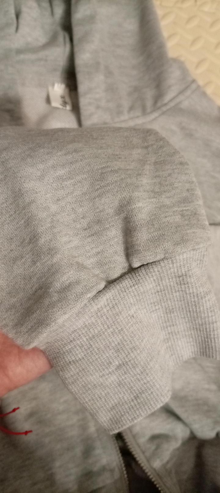 Кофта с капюшоном