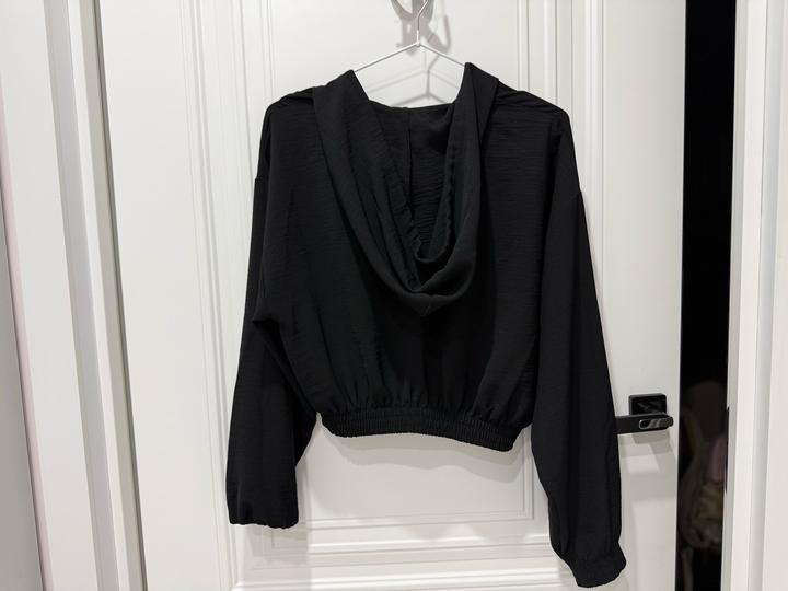 черный топ от Zara