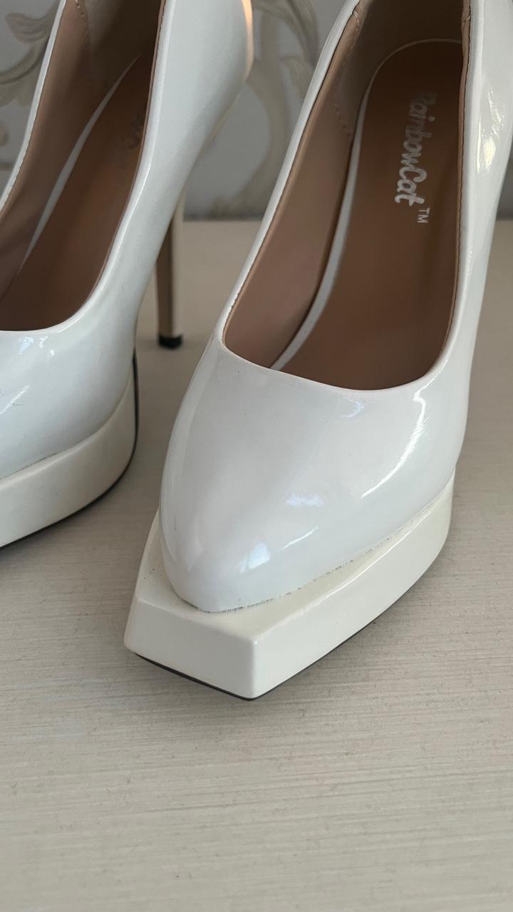Белые туфли