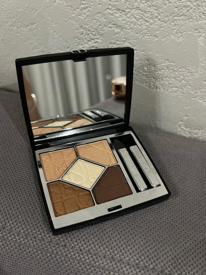 Палетка теней Dior 557