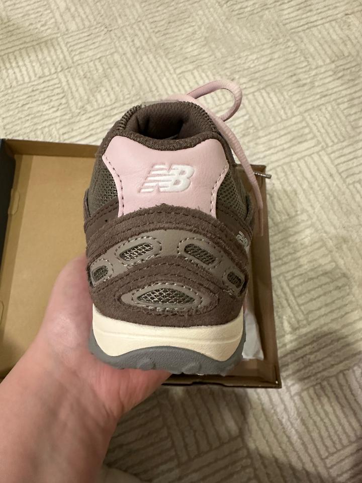 Кроссовки New balance 204L