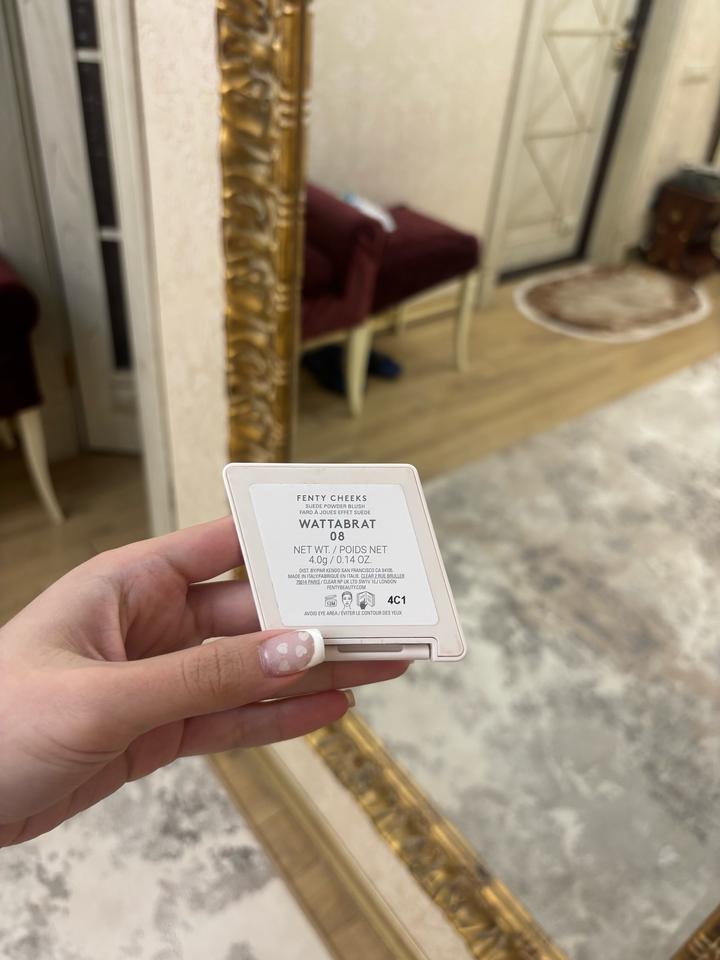 Румяна Fenty beauty