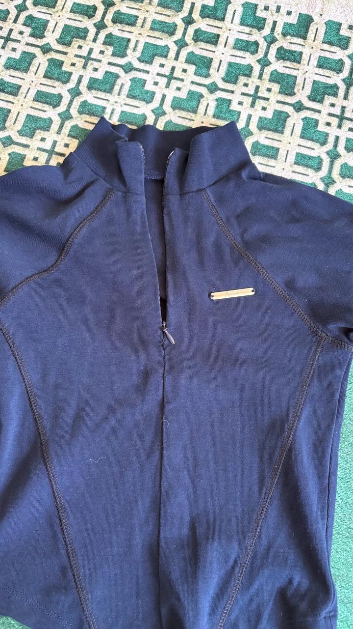 Синяя кофта