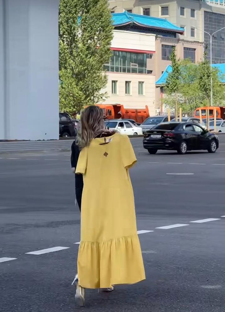 Платье от бренда “Kone brand”