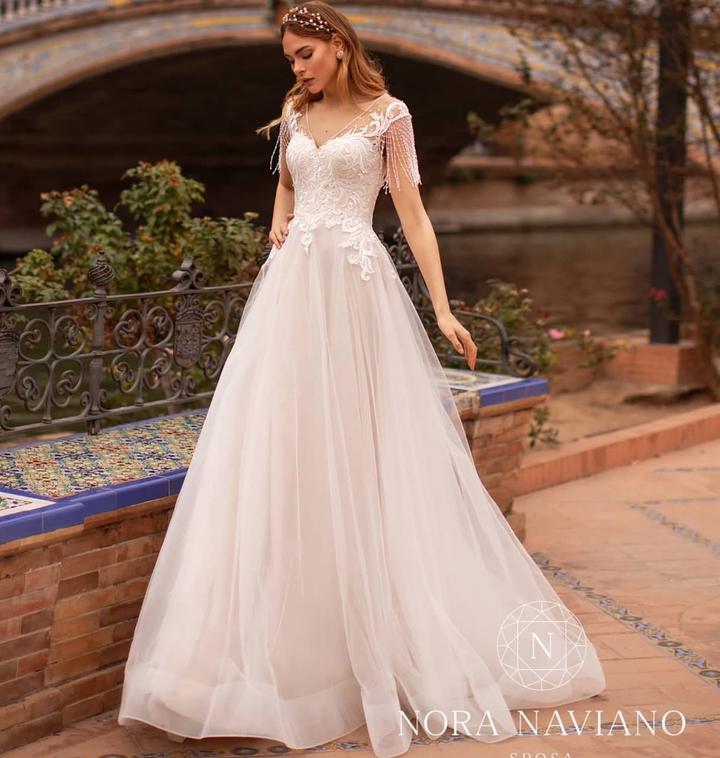 Свадебное платье от NORA NAVIANO
