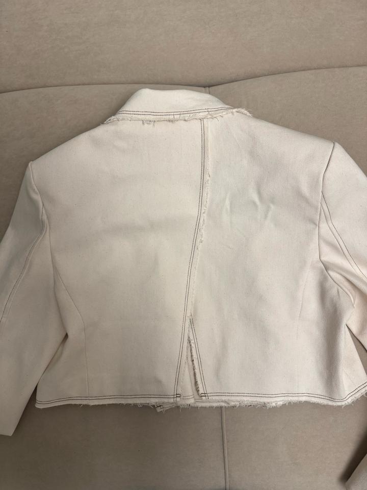 Укороченный пиджак