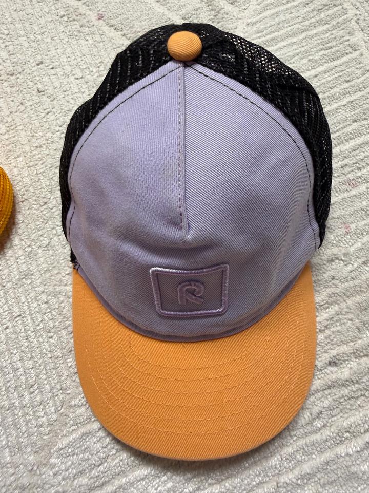 Продам кепки