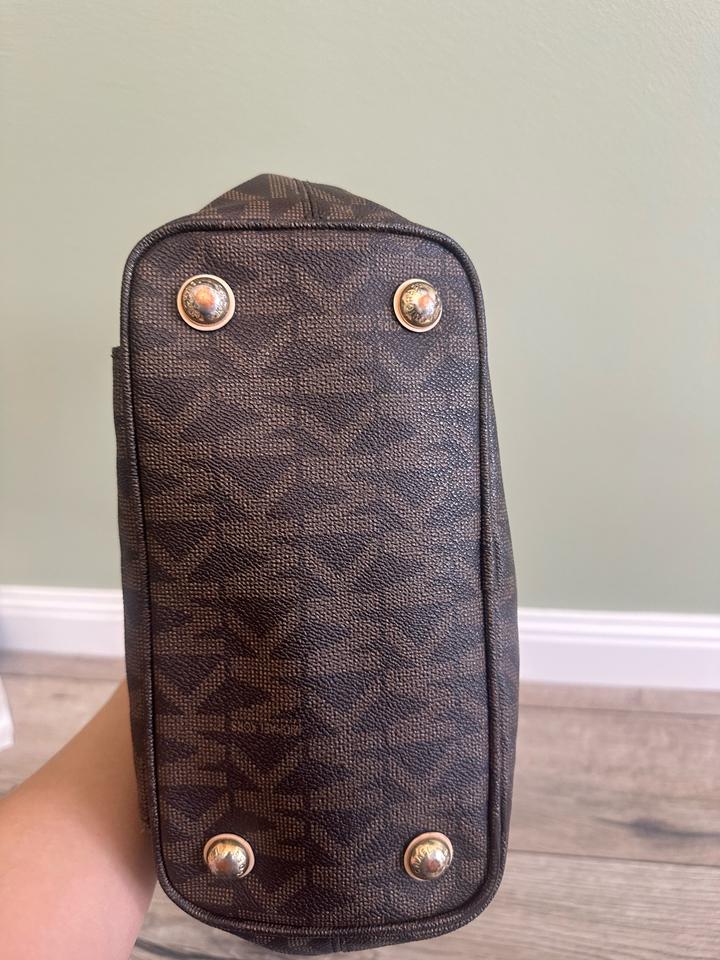 Сумка от Michael Kors
