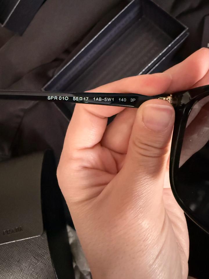 солнцезащитные очки Prada оригинал