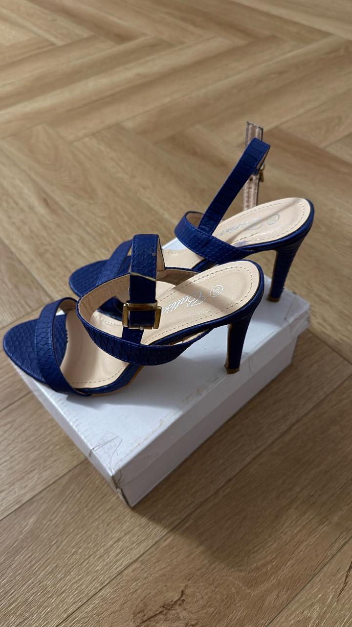 Красивые босоножки