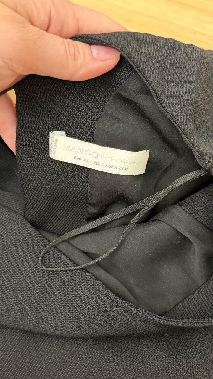 Черное платье Mango