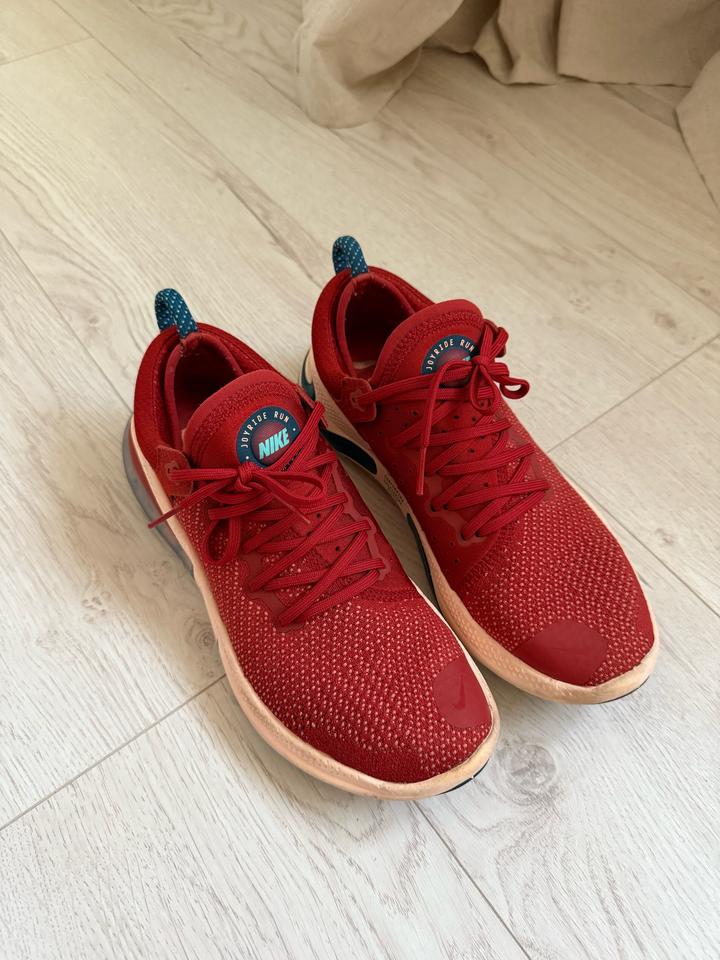 Кроссовки для бега Nike Joyride Run Flyknit