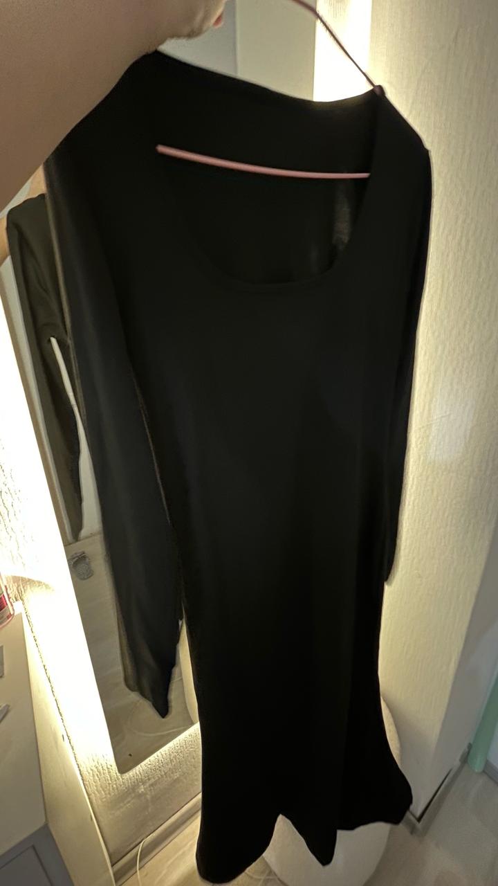 Новое облегающее платье на бретелях