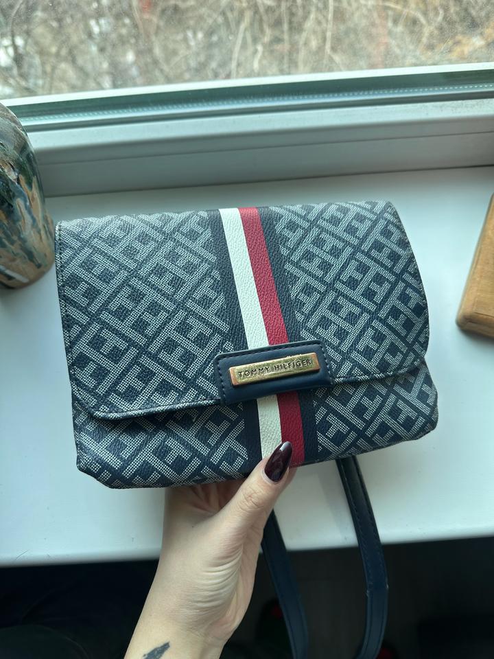 Сумка Tommy Hilfiger