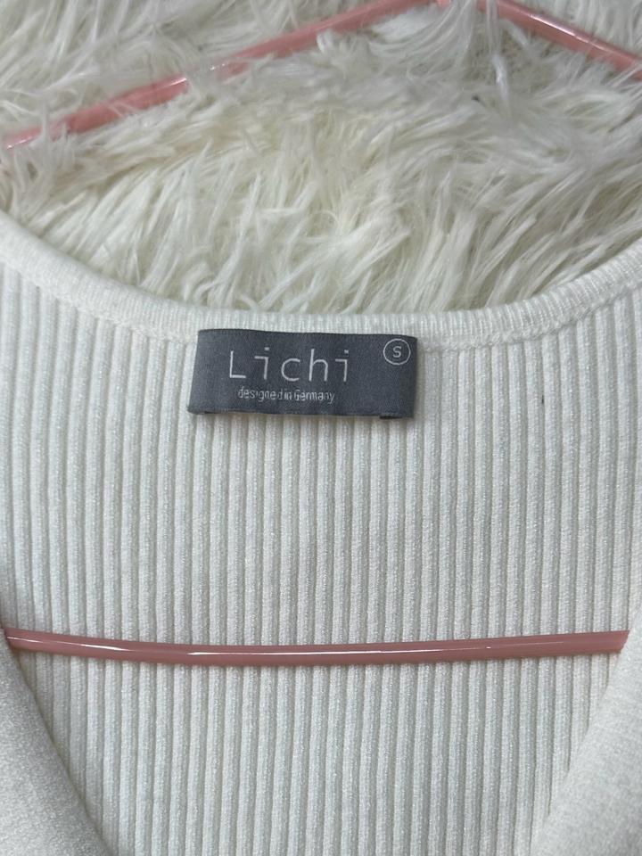 Трикотажное платье белое от Lichi